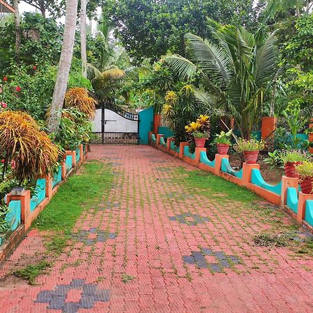 Happy Buddha Homestay Варкала Екстер'єр фото