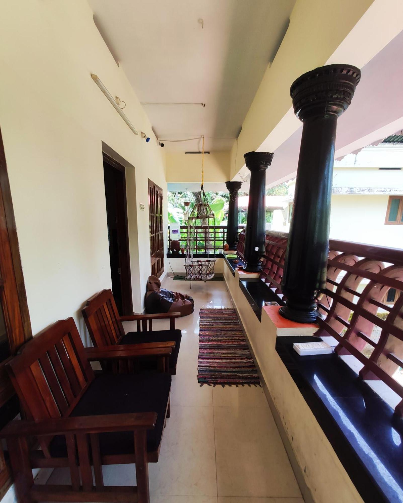 Happy Buddha Homestay Варкала Екстер'єр фото